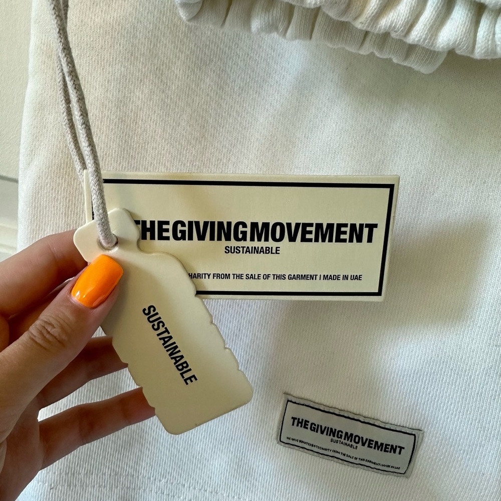 NWT THE GIVING MOVEMENT WIDE 31 INCH ORGANIC COTTON HEAVY BLEND JOGGERS PANTS - Picture 8 of 9